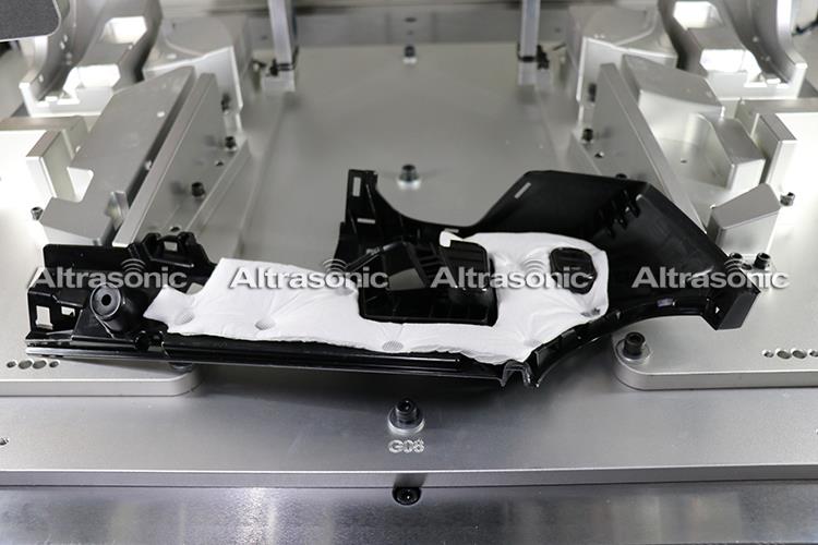 Définition et avantages du soudage par ultrasons