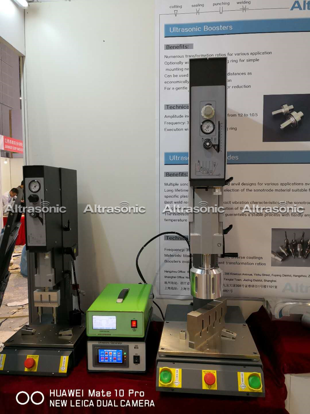 Caractéristiques de l'économie d'énergie de la machine à souder à ultrasons